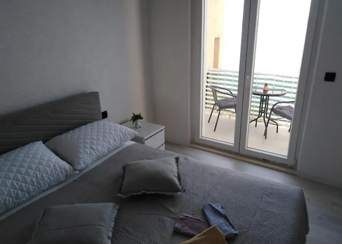 Apartment Andela